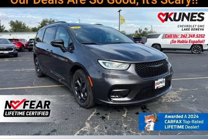 2021 Chrysler Pacifica Hybrid Touring L photo 1