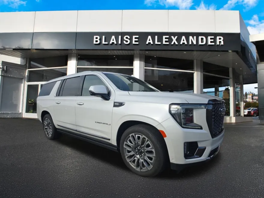 2023 Gmc Yukon XL Denali Ultimate photo 1