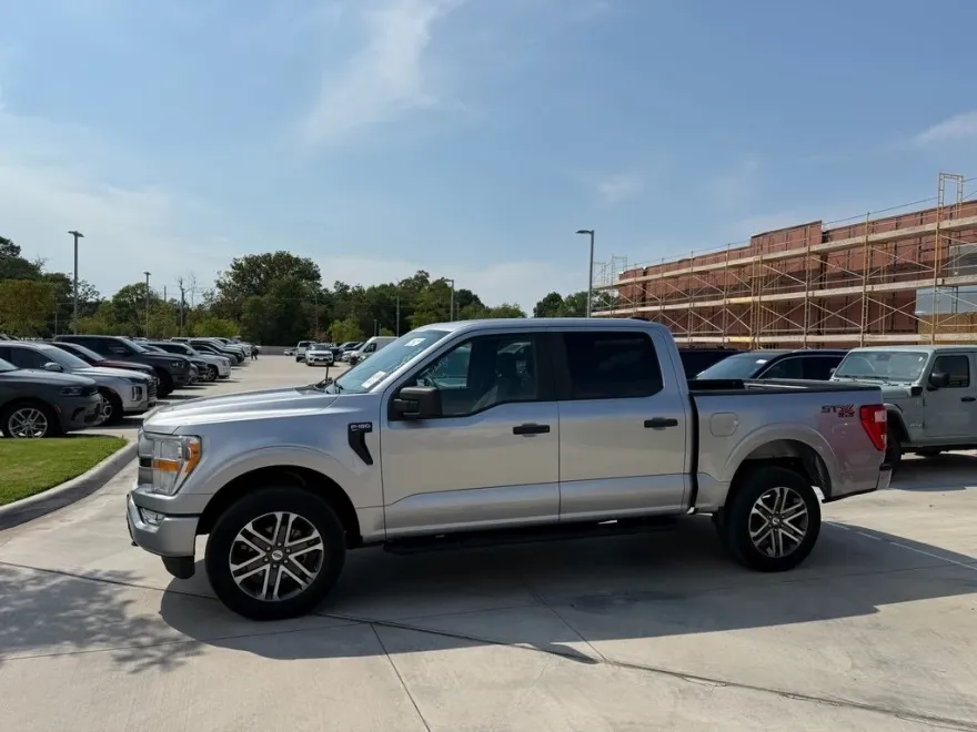 2021 Ford F-150 XL photo 1