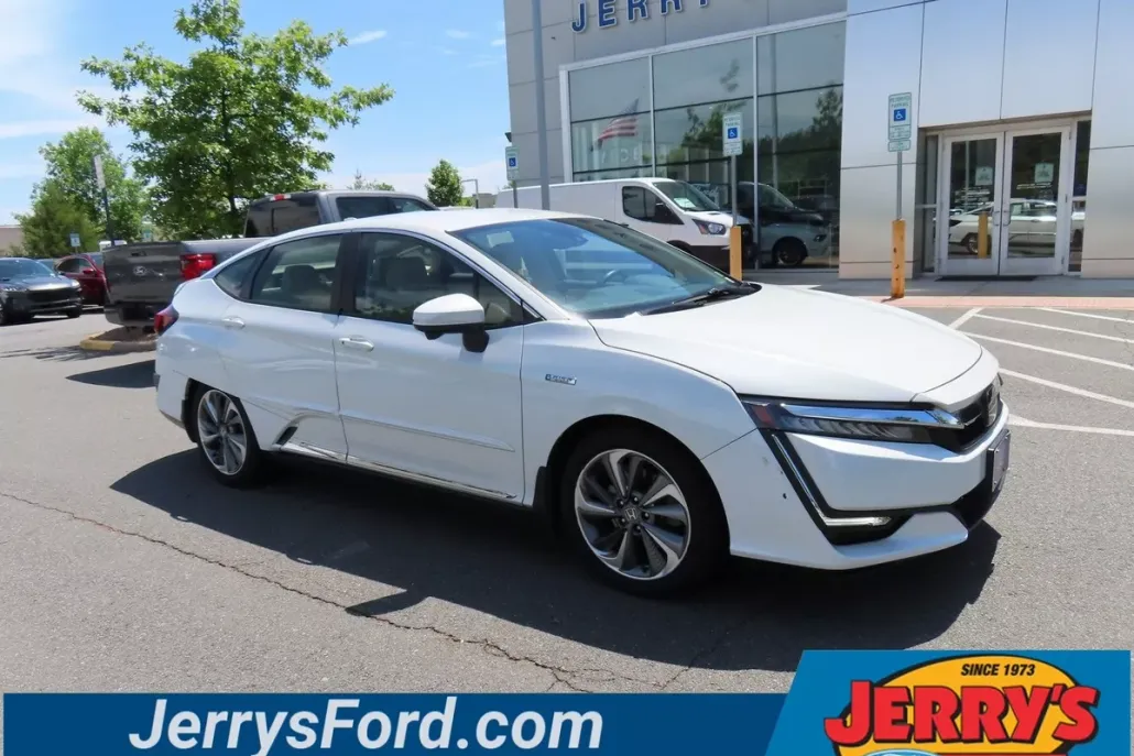 2018 Honda Clarity Plug-In Hybrid Touring photo 1