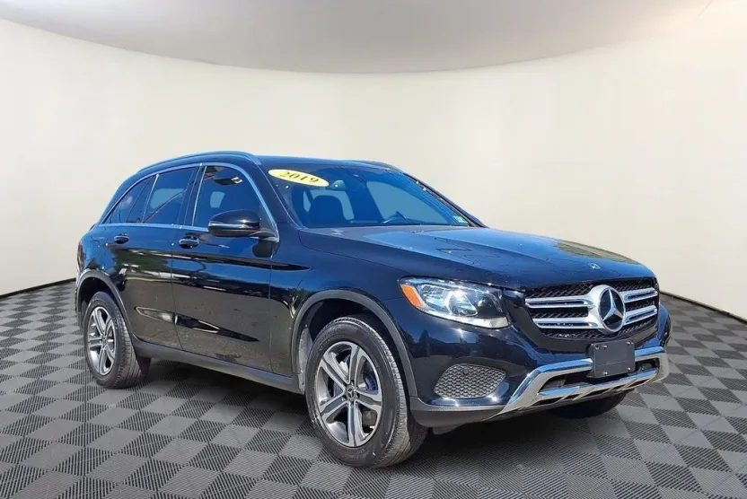 2019 Mercedes Benz GLC 300 4MATIC photo 1