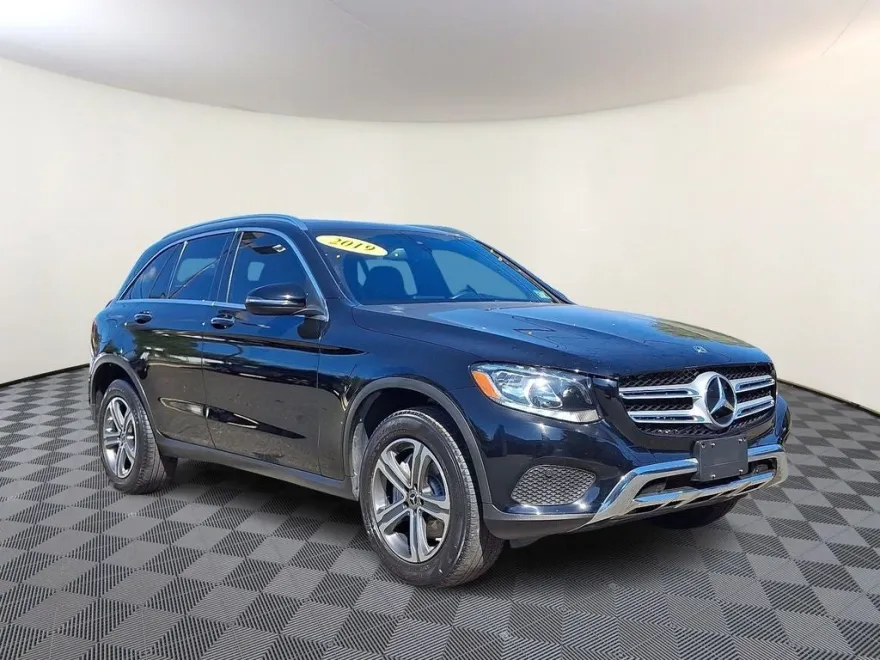 2019 Mercedes Benz GLC 300 4MATIC photo 1
