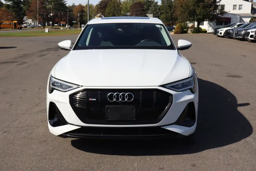 2021 Audi e-tron Sportback Premium Plus photo 1