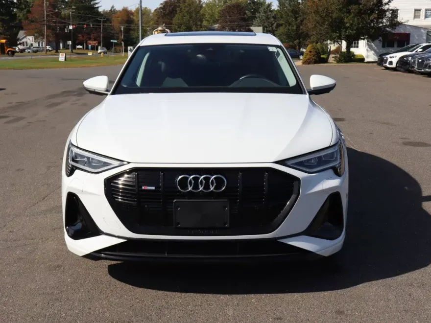 2021 Audi e-tron Sportback Premium Plus photo 1