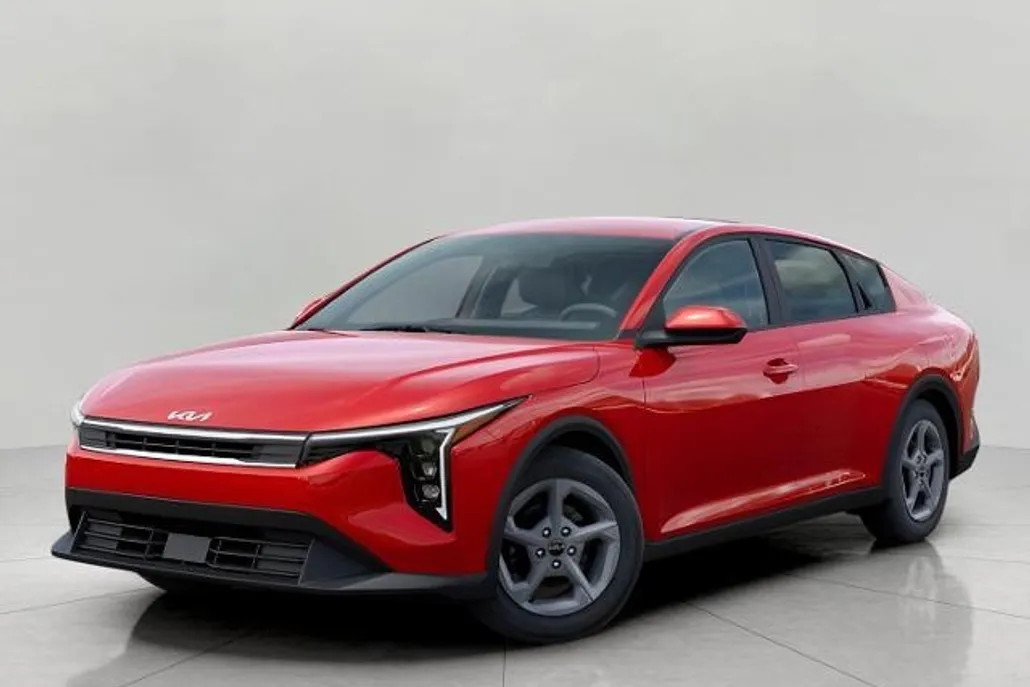 2025 Kia K4 LX photo 1