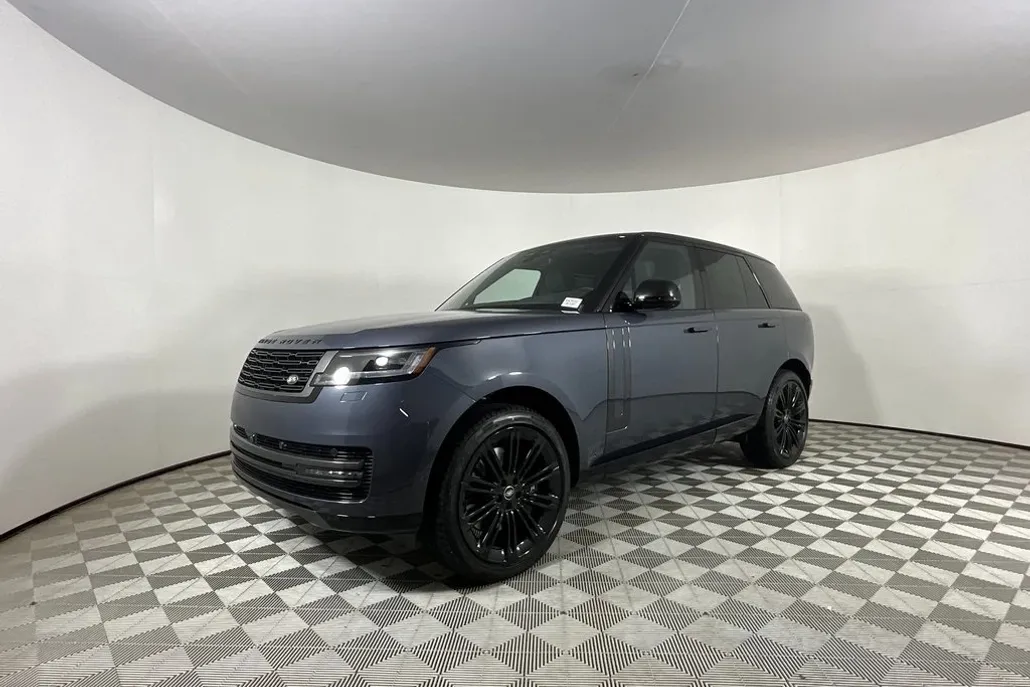 2025 Land Rover Range Rover SE photo 1