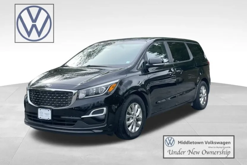2020 Kia Sedona LX photo 1
