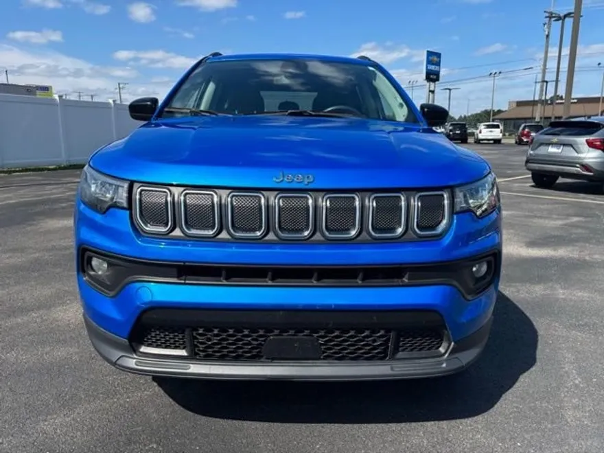 2022 Jeep Compass Latitude photo 1