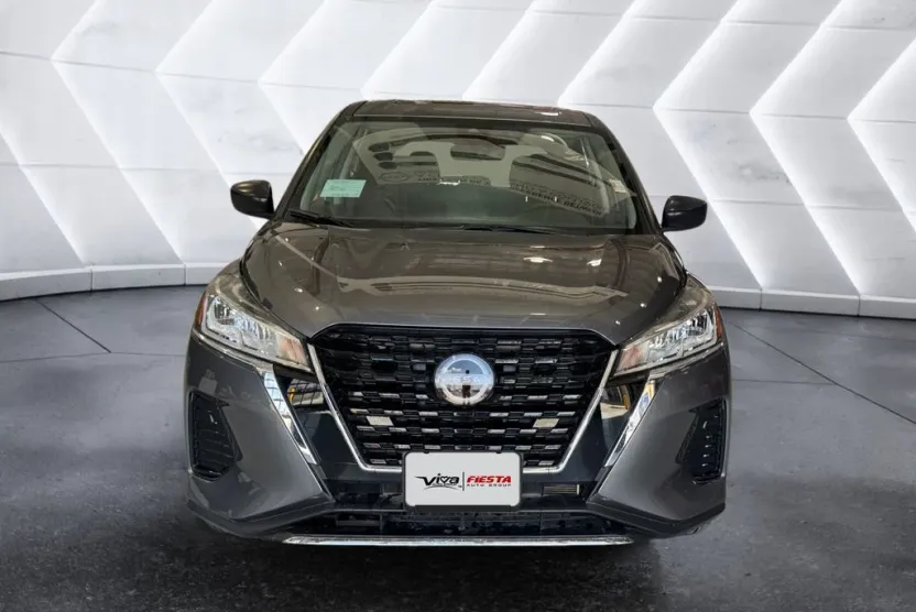 2024 Nissan Kicks S photo 1