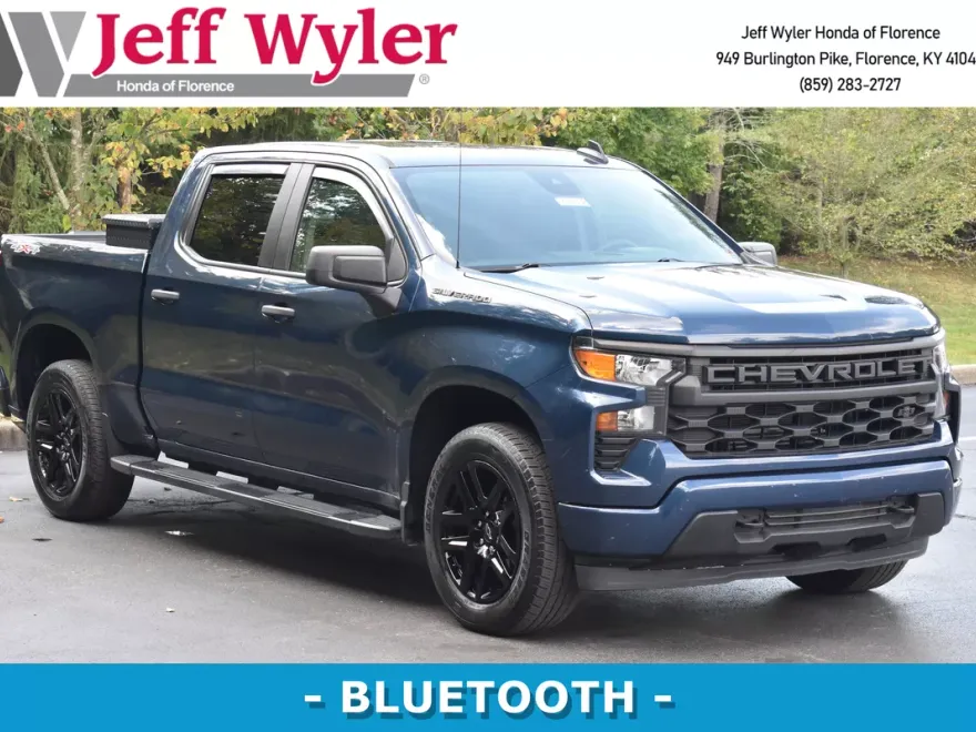 2022 Chevrolet Silverado 1500 Custom photo 1