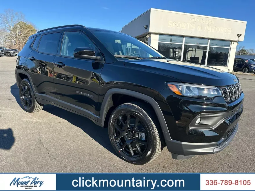 2025 Jeep Compass Latitude photo 1