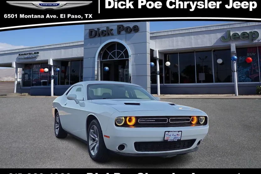 2019 Dodge Challenger SXT photo 1