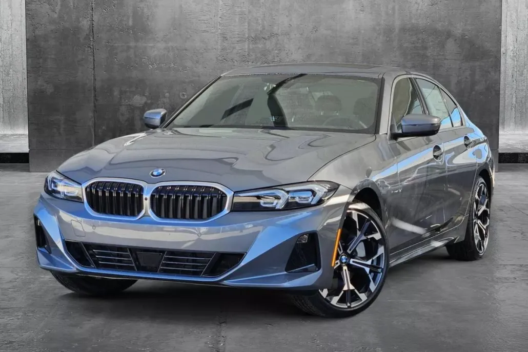 2025 Bmw 330i photo 1
