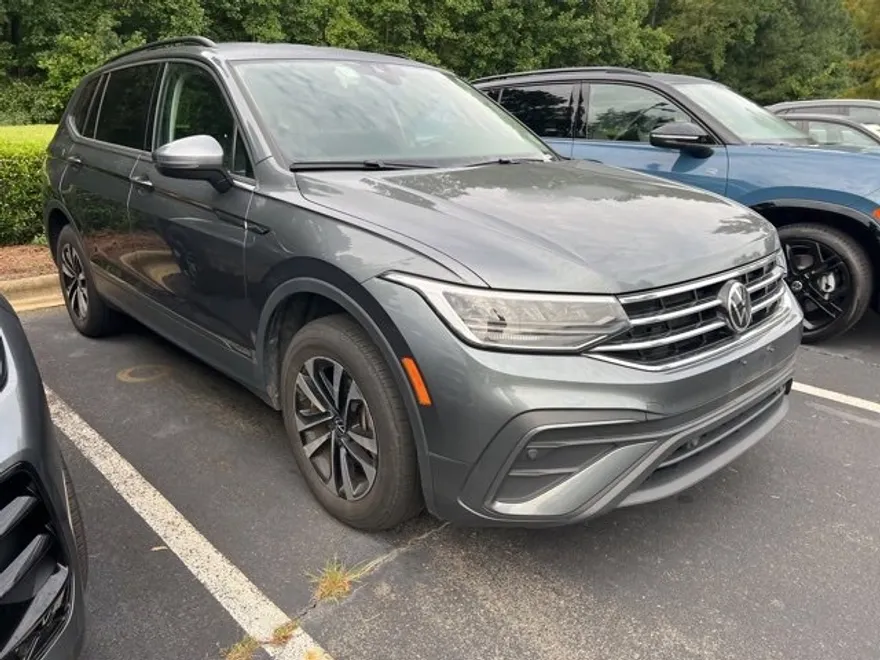 2024 Volkswagen Tiguan S photo 1