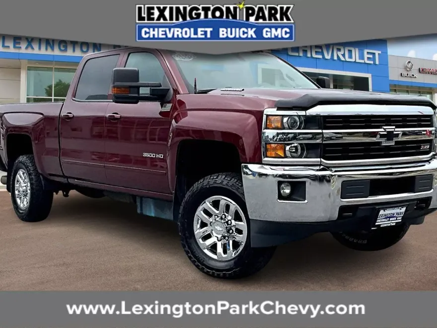 2016 Chevrolet Silverado 3500HD LT photo 1