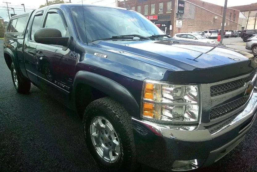 2012 Chevrolet Silverado 1500 LT photo 1