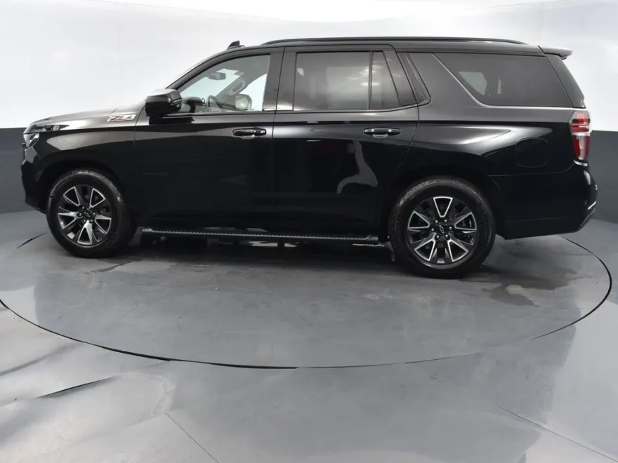 2021 Chevrolet Tahoe Z71 photo 1