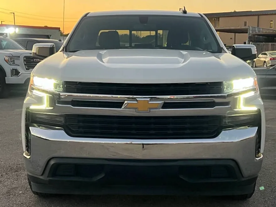 2020 Chevrolet Silverado 1500 LT photo 1