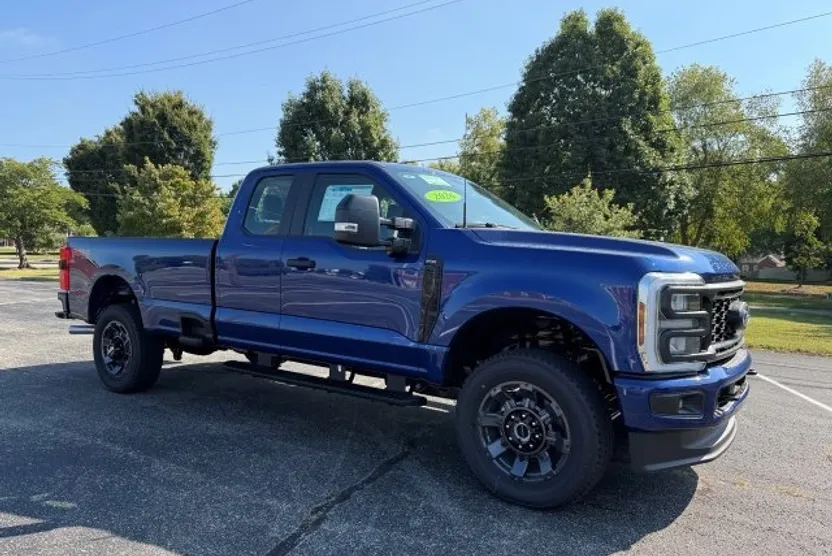 2026 Ford F-350 photo 1