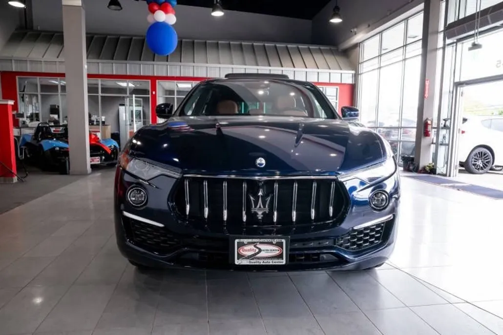 2022 Maserati Levante GT photo 1