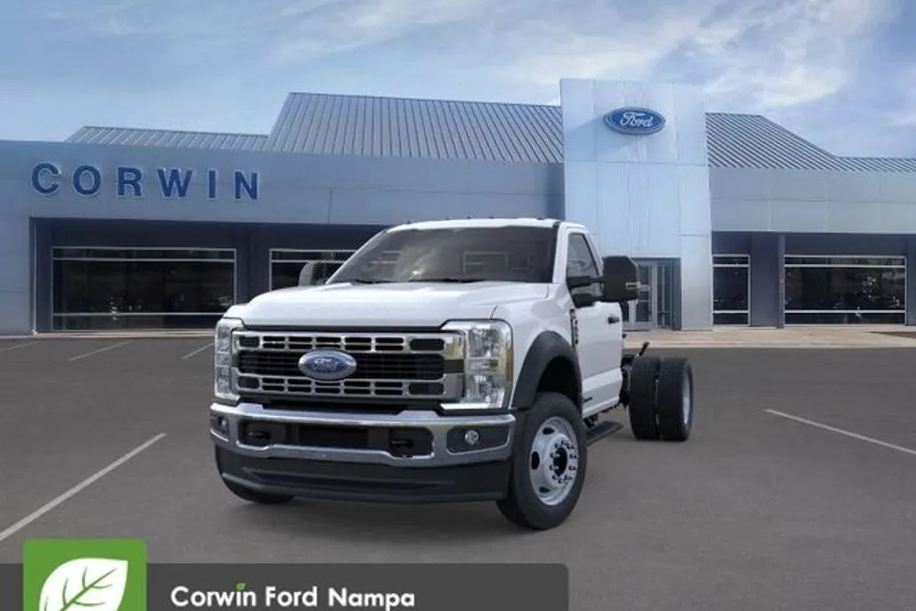 2025 Ford F-550 XL photo 1