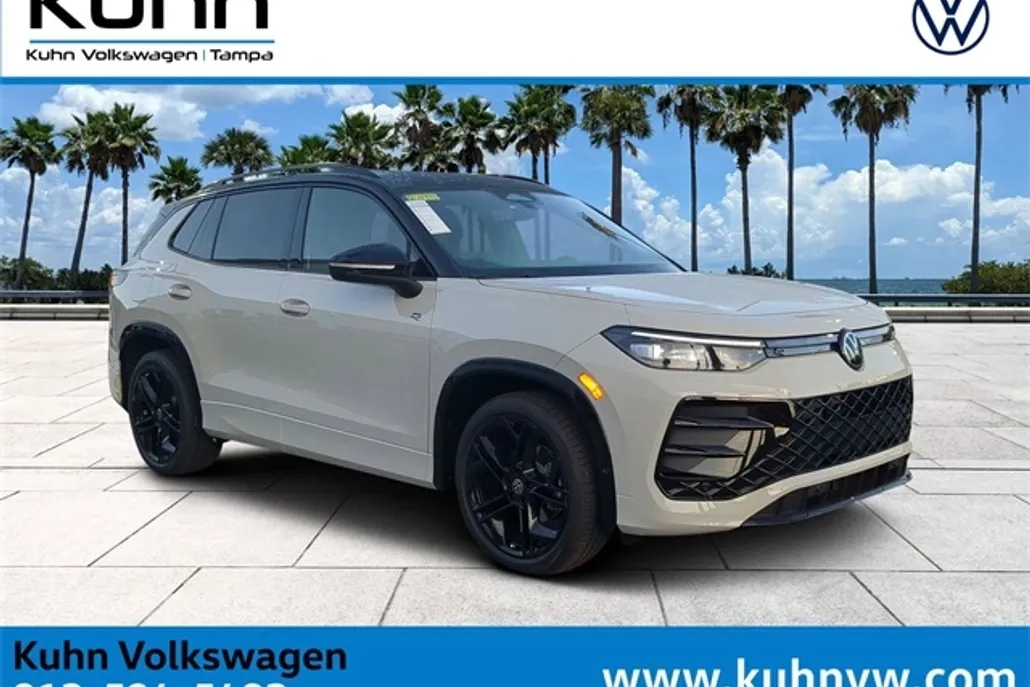 2025 Volkswagen Tiguan SE R-Line Black photo 1