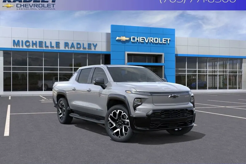 2025 Chevrolet Silverado EV RST photo 1