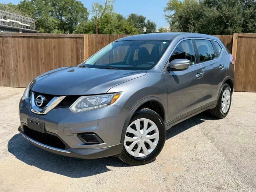 2015 Nissan Rogue photo 1