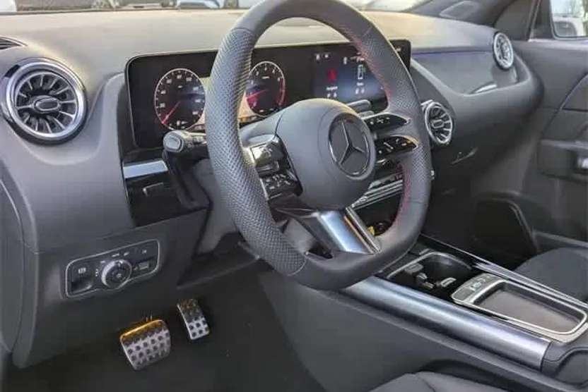 2025 Mercedes Benz GLA 250 AMG photo 1