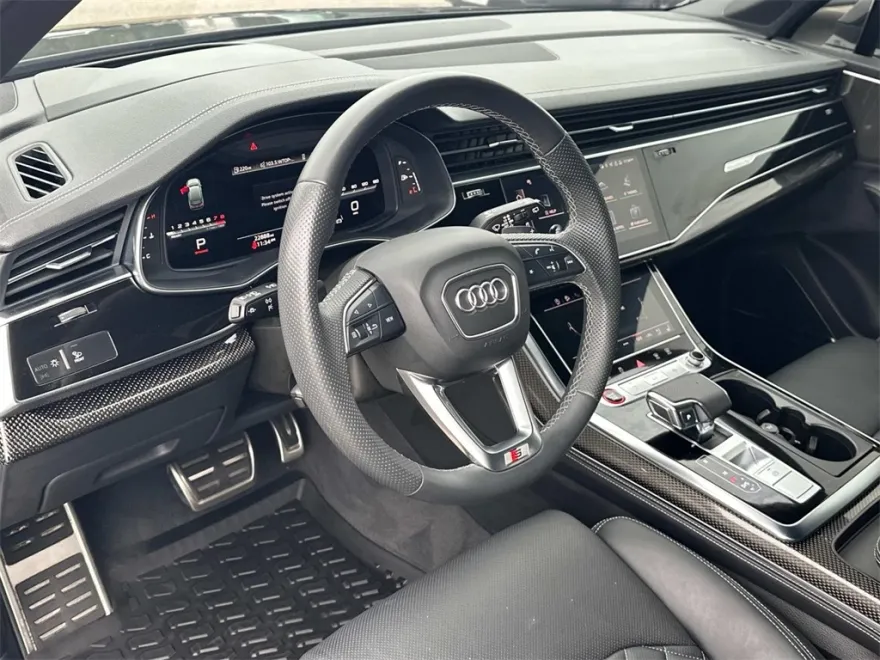 2023 Audi SQ7 Prestige photo 1