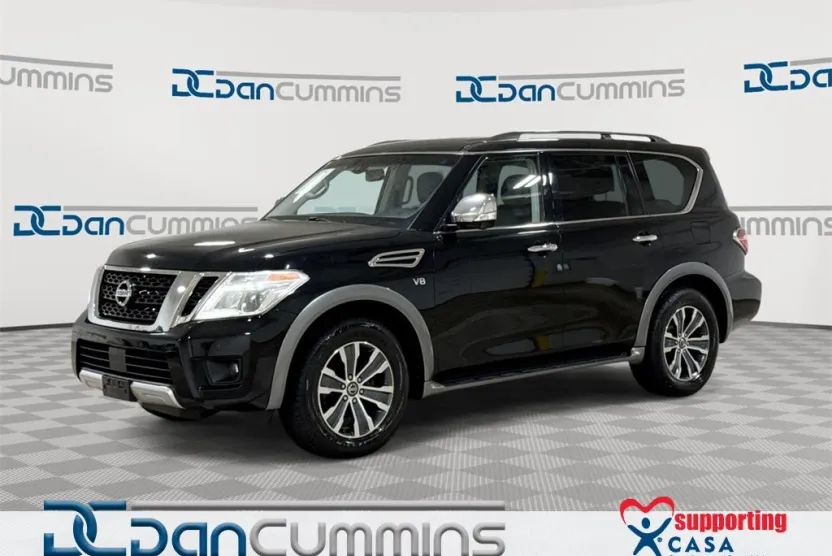 2017 Nissan Armada SV photo 1