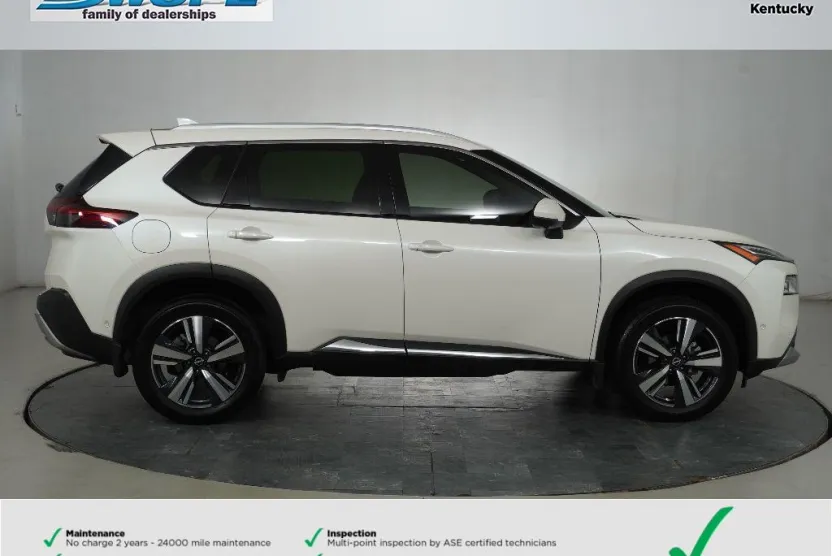 2023 Nissan Rogue Platinum photo 1