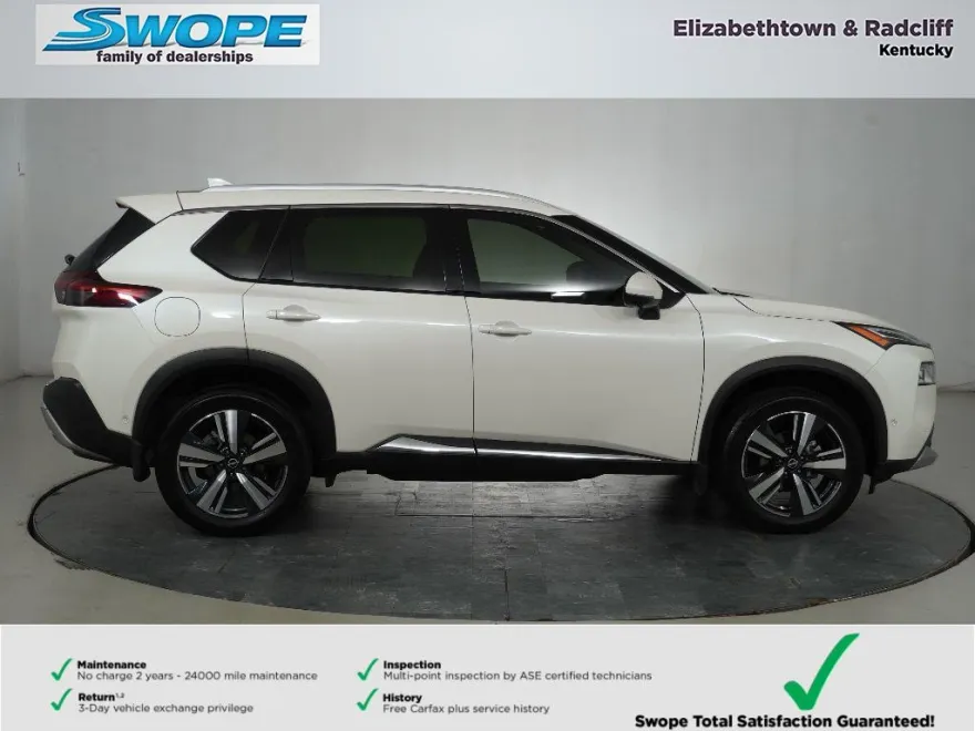 2023 Nissan Rogue Platinum photo 1