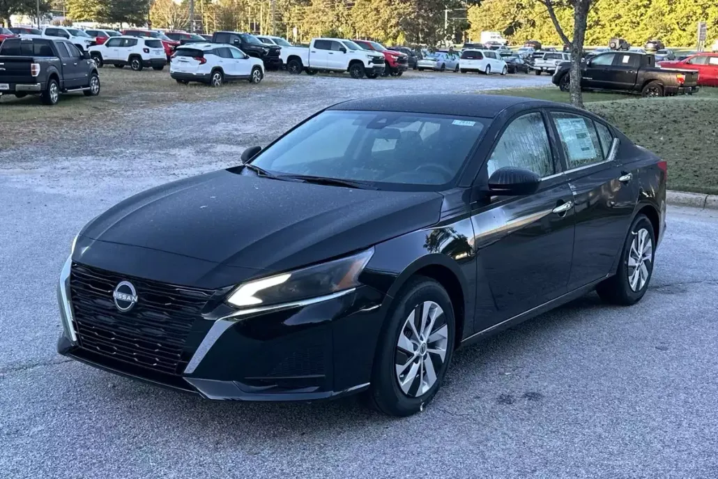2025 Nissan Altima 2.5 S photo 1