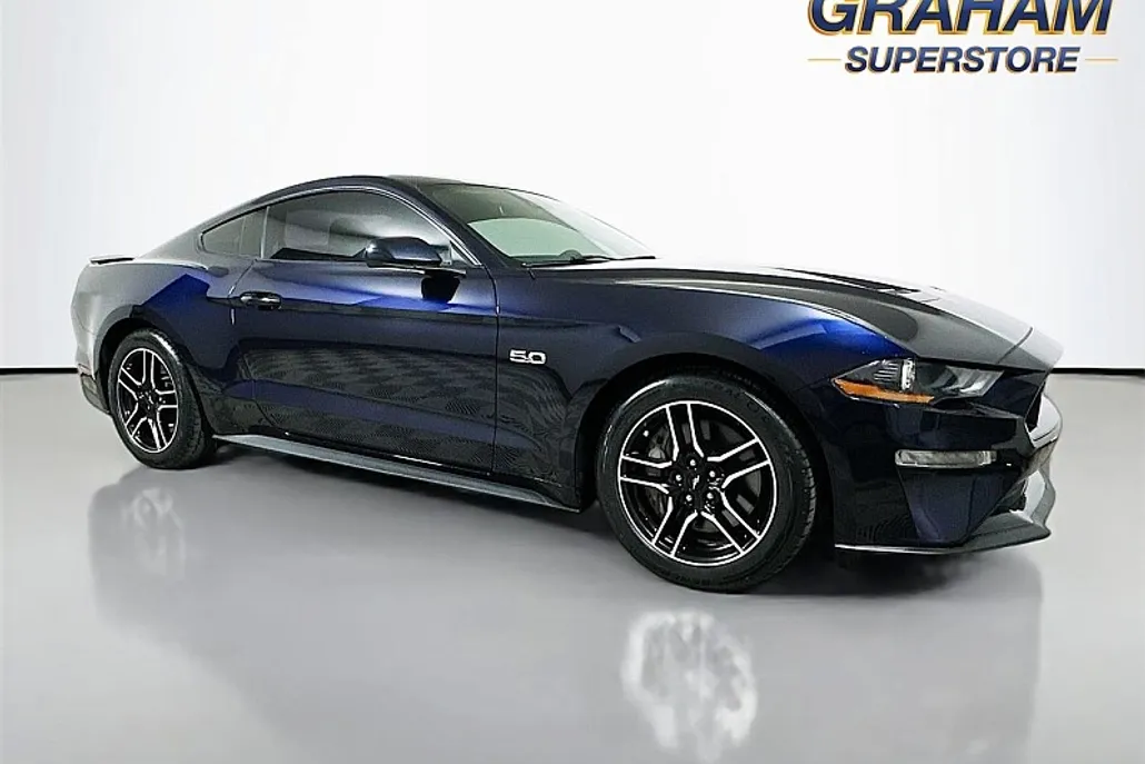 2021 Ford Mustang GT photo 1