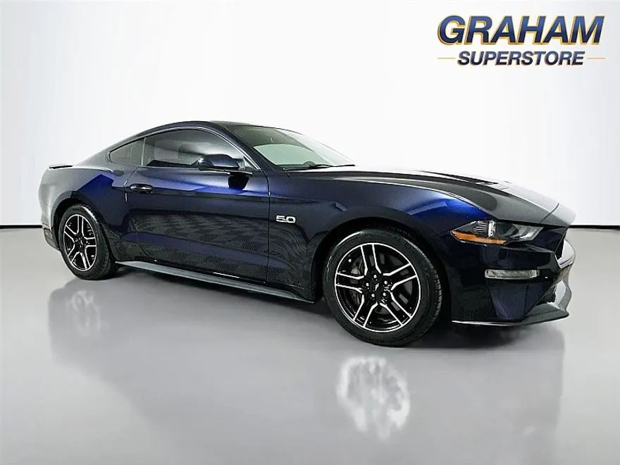 2021 Ford Mustang GT photo 1