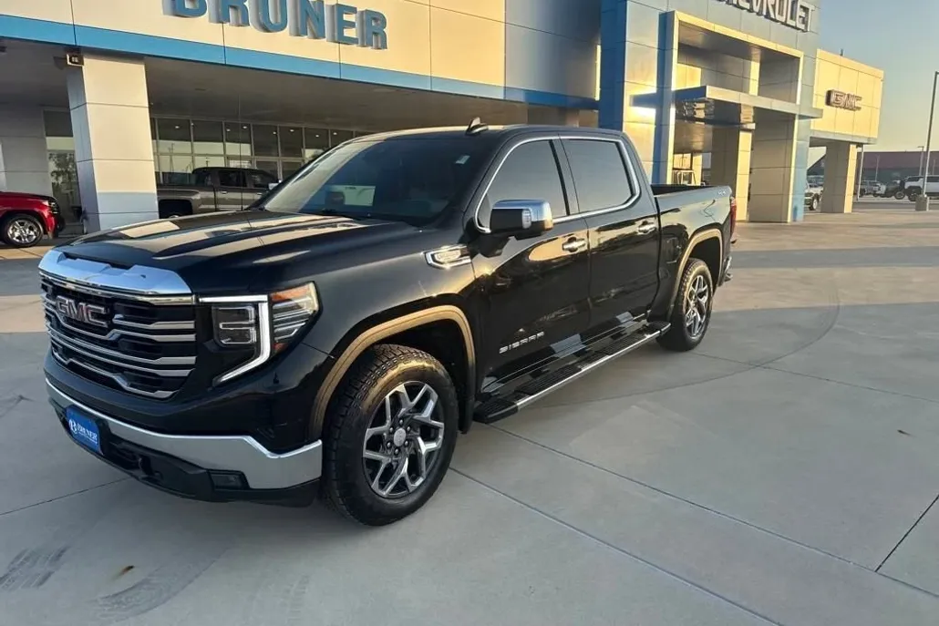 2023 Gmc Sierra 1500 SLT photo 1