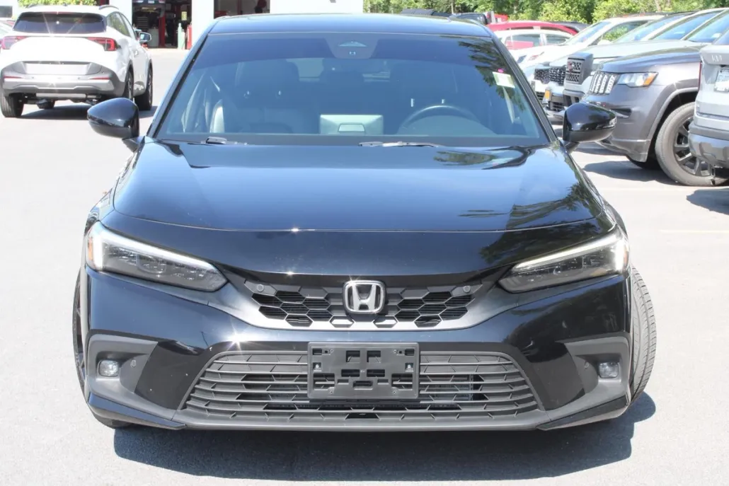 2023 Honda Civic Hatchback Sport Touring photo 1