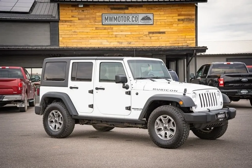 2015 Jeep Wrangler Unlimited Rubicon photo 1