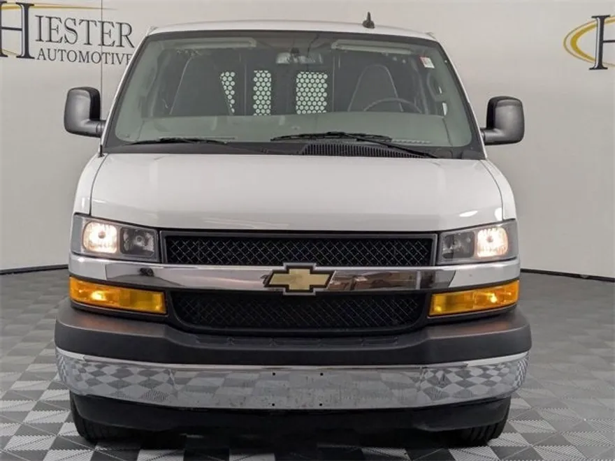 2023 Chevrolet Express Cargo 2500 photo 1