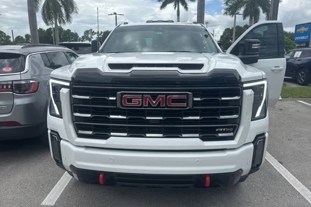 2024 Gmc Sierra 2500 HD AT4 photo 1
