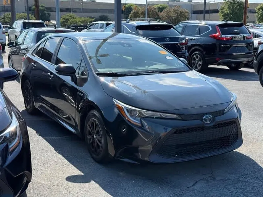2021 Toyota Corolla Hybrid LE photo 1