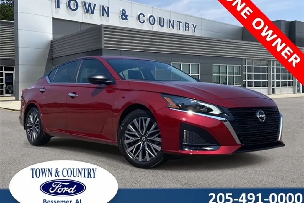 2024 Nissan Altima 2.5 SV photo 1
