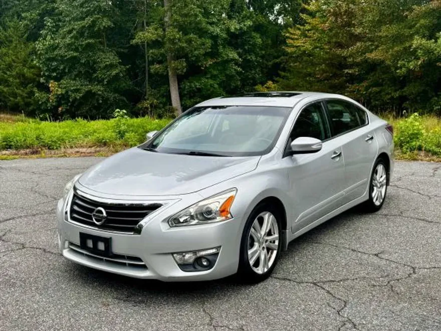 2015 Nissan Altima 3.5 SL photo 1