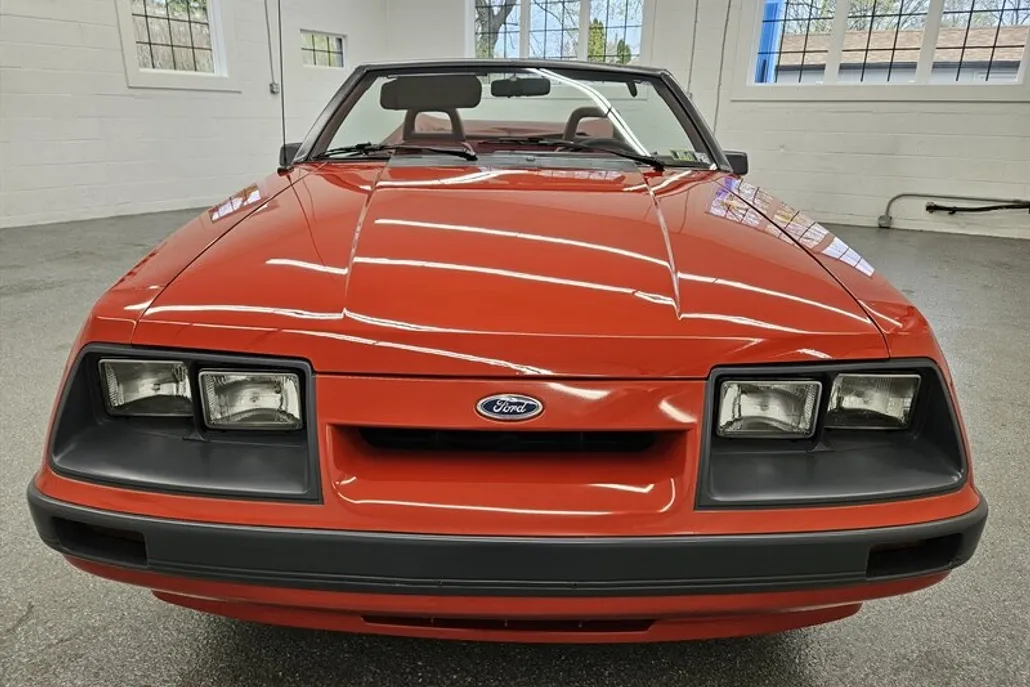 1986 Ford Mustang LX photo 1