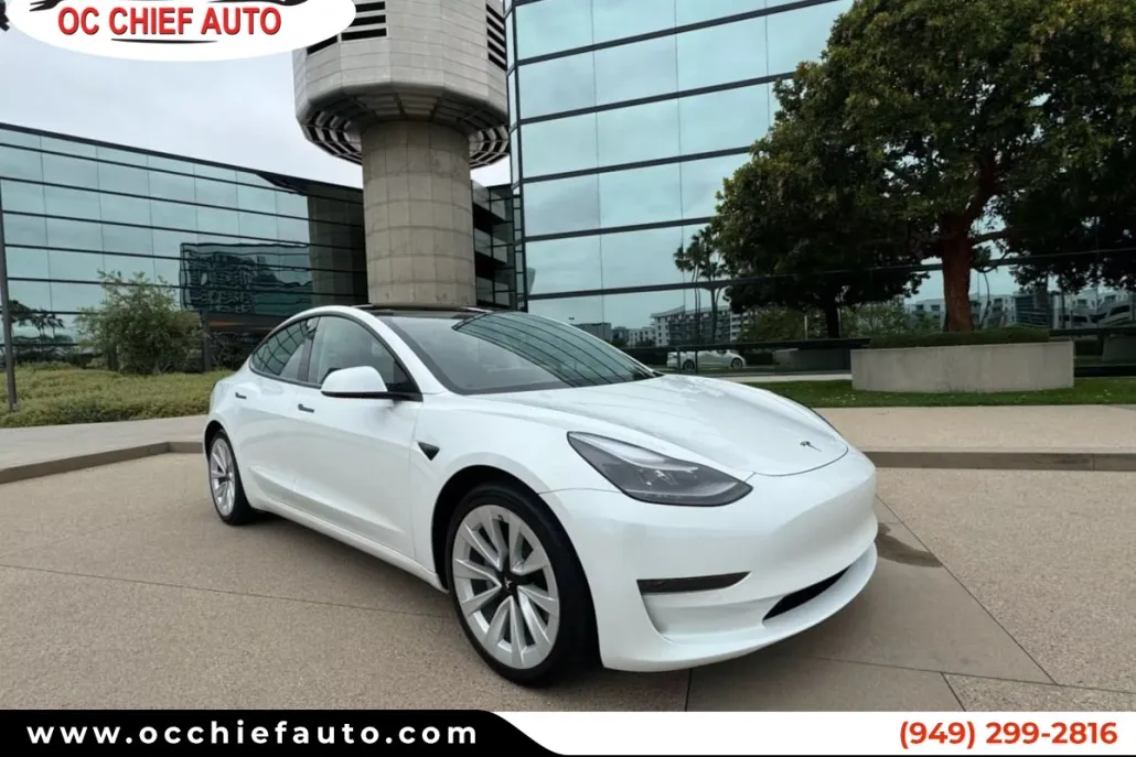 2022 Tesla Model 3 photo 1