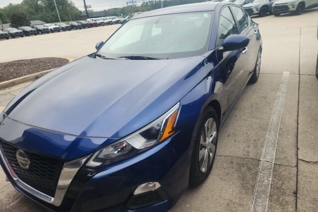 2020 Nissan Altima 2.5 S photo 1
