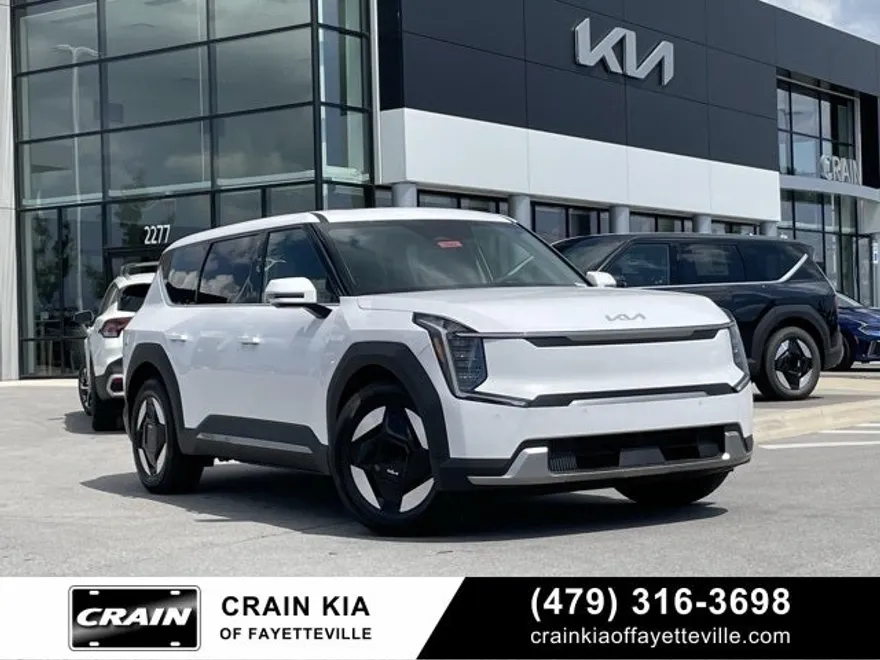 2026 Kia EV9 Light Long Range photo 1