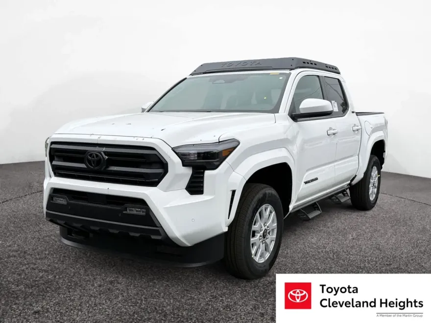 2025 Toyota Tacoma SR5 4x4 Double Cab photo 1