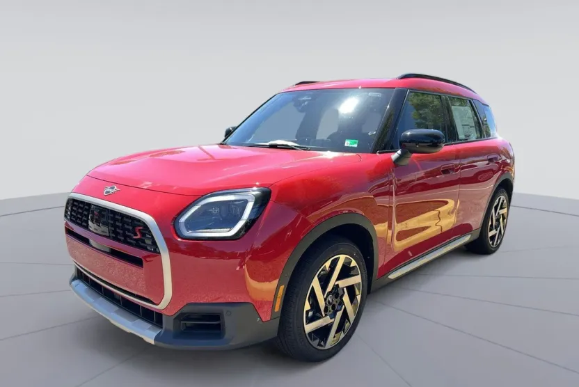 2025 Mini Countryman S ALL4 photo 1